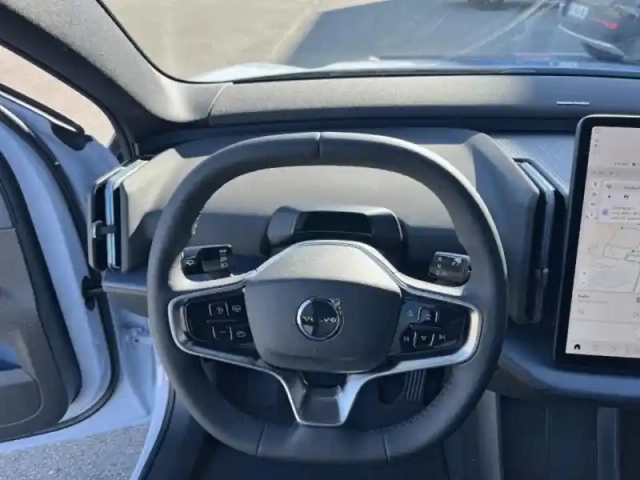 Volvo Ex30 single extended range 272ch ultra — photo 8
