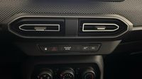 Dacia Sandero 1.0 TCe 90ch Expression CVT — photo 26