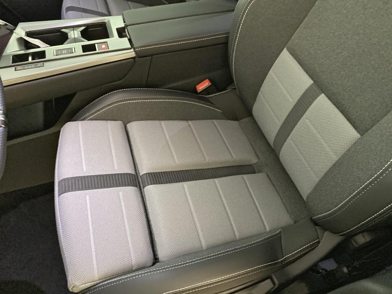 Opel Grandland 1.2 turbo hybrid 145 ch e-dct6 gs — photo 9