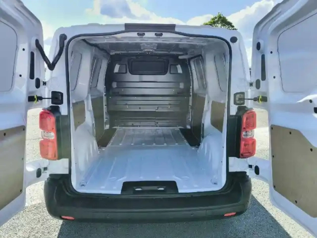 Citroën Jumpy fgn diesel 120 ch m manuelle — photo 6