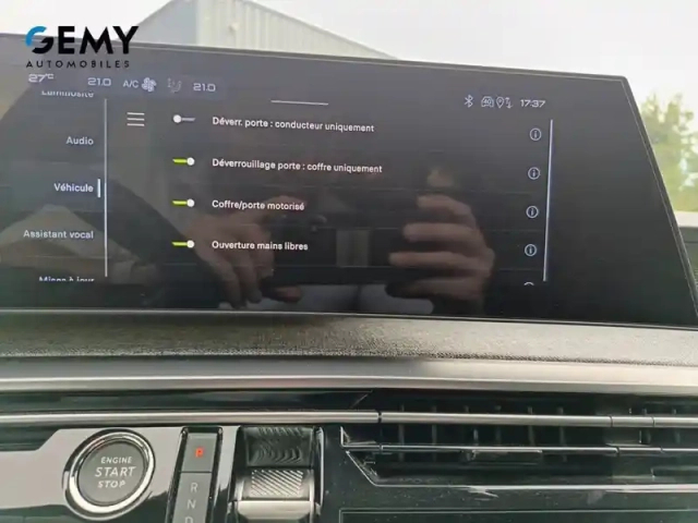 Peugeot 3008 hybrid 136 e-dcs6 — photo 29
