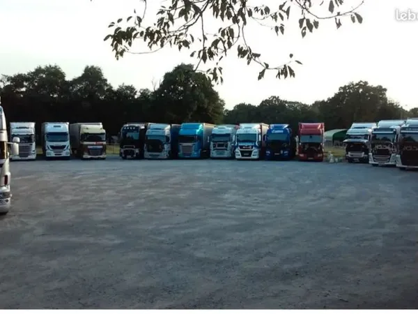 Parking poids lourds