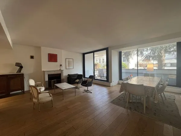 Appartement 6 pièces 152 m²