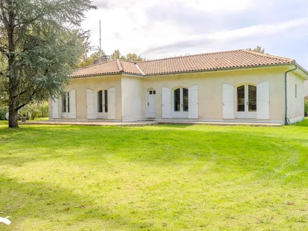 Maison traditionnelle 5 pièces 124 m²