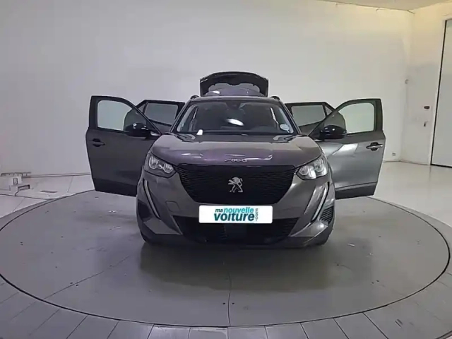 Peugeot 2008 puretech 130 s&amp;s bvm6 — photo 1