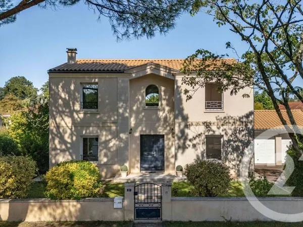 Maison 6 pièces 135 m²