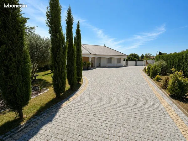 Villa 6 pièces 160 m²