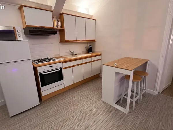 T2 Bis 35 M² Meublé 550 10/26