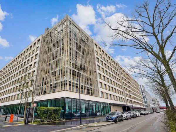 Bureaux 11233 m²