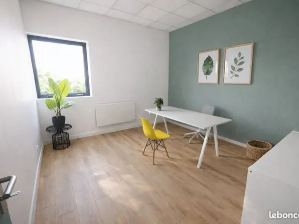 Bureau individuel 16 m² à louer - tout équipé - Tourcoing / Roncq