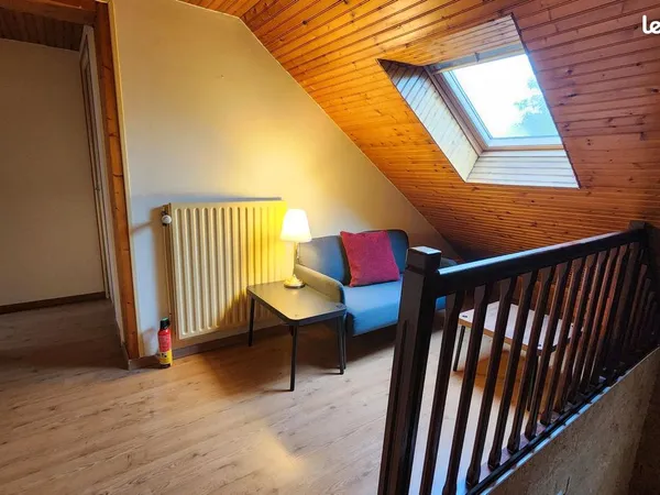Angers Colocation féminine - 3 chambres meublées dans une maison calme à Angers - échanges culturels