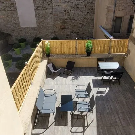 LOFT 3 chambres avec grande terrasse entièrement rénové centre ville de Saint-Etienne