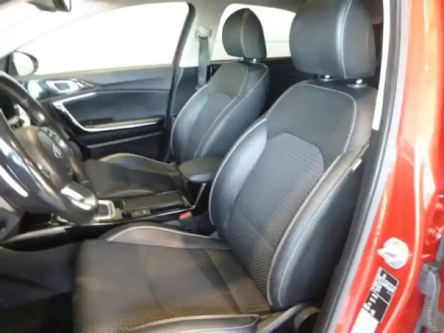 Kia Xceed 1.4 t-gdi 140ch design dct7 — photo 13