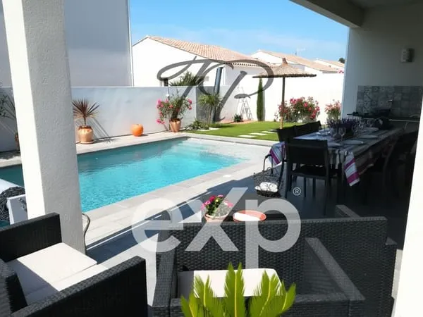 Villa Recente T5 Avec Piscine
