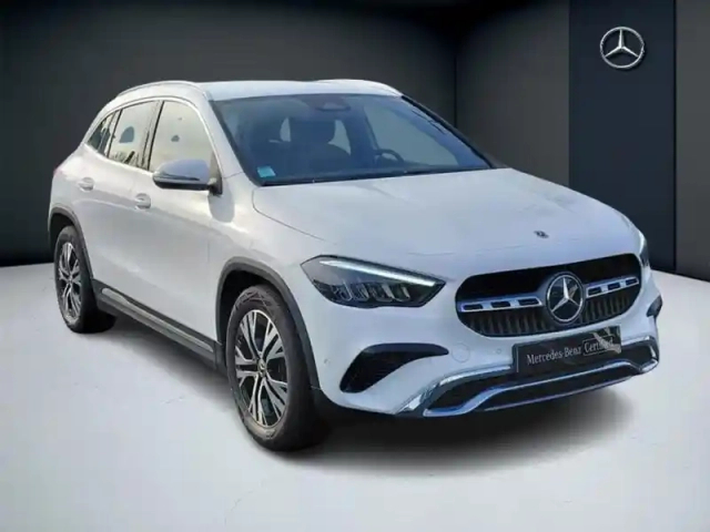 Mercedes Gla 180 progressive line — photo 36