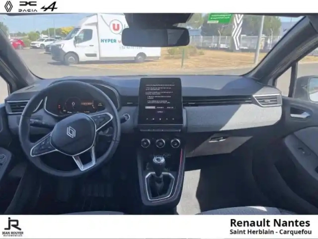 Renault Clio 1.0 tce 90ch techno — photo 10