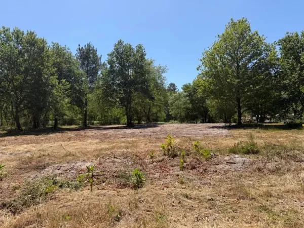 Terrain 580 m²