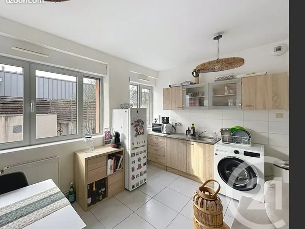 Appartement f2 à Rouen quartier pasteur parking privé