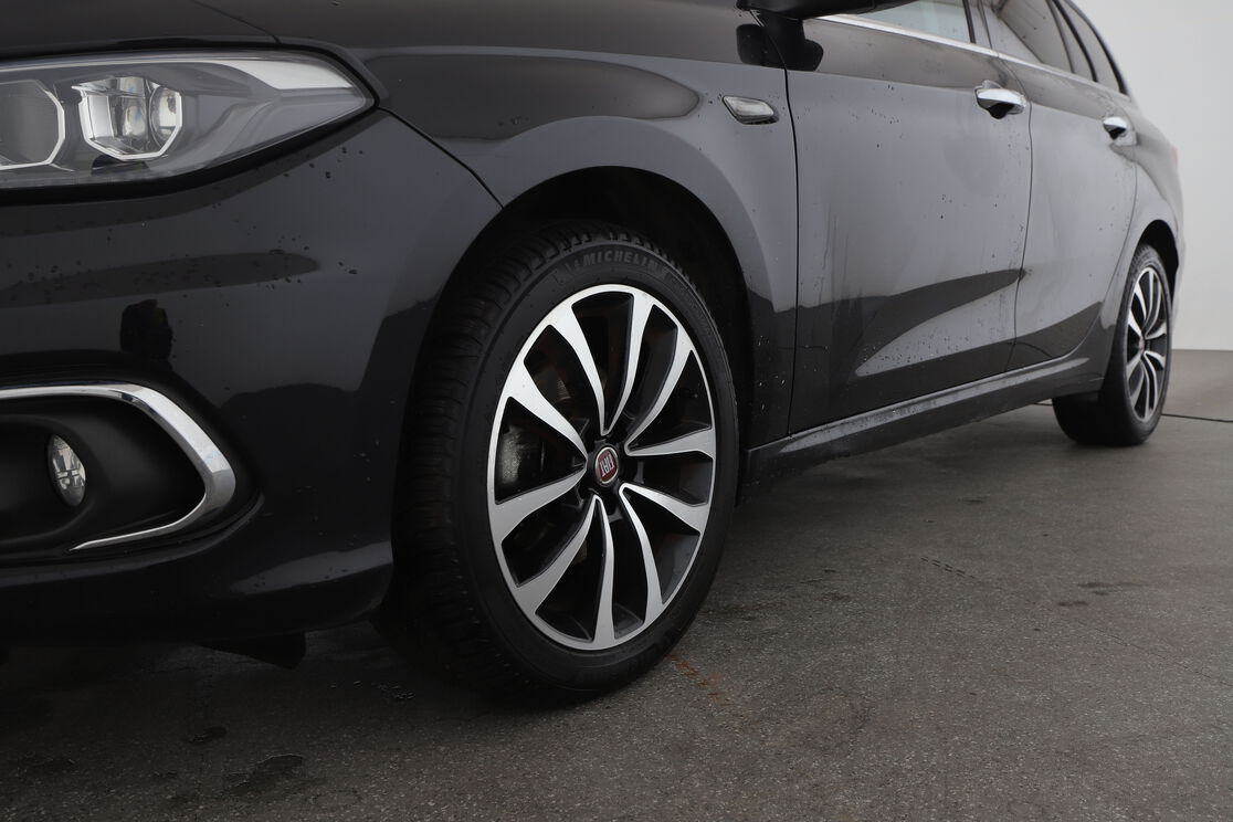 Fiat Tipo SW 1.4 T-Jet Lounge — photo 12