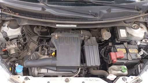 Suzuki Alto 1.0 68 - . – 2014 – 88846 km – Essence – Boîte Manuelle — photo 39