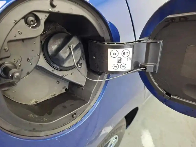 Renault Clio tce 90 — photo 16