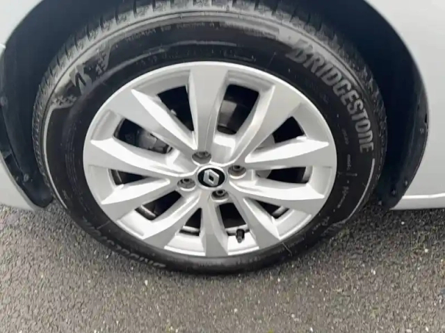 Renault Clio tce 90 x-tronic — photo 117