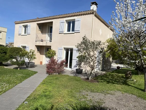 Vends maison 210m²