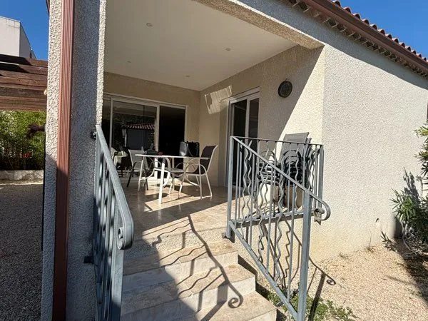 Maison récente de 100 m² avec garage, jardin et prestations de qualité