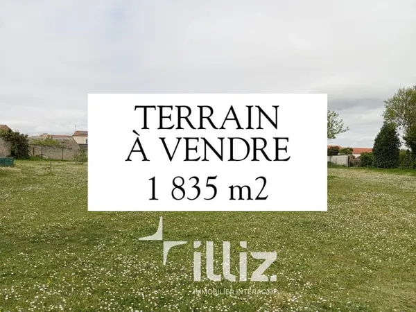 Terrain de 1835 m2 - Centre Bourg - Saint-Jean-de-Liversay 1