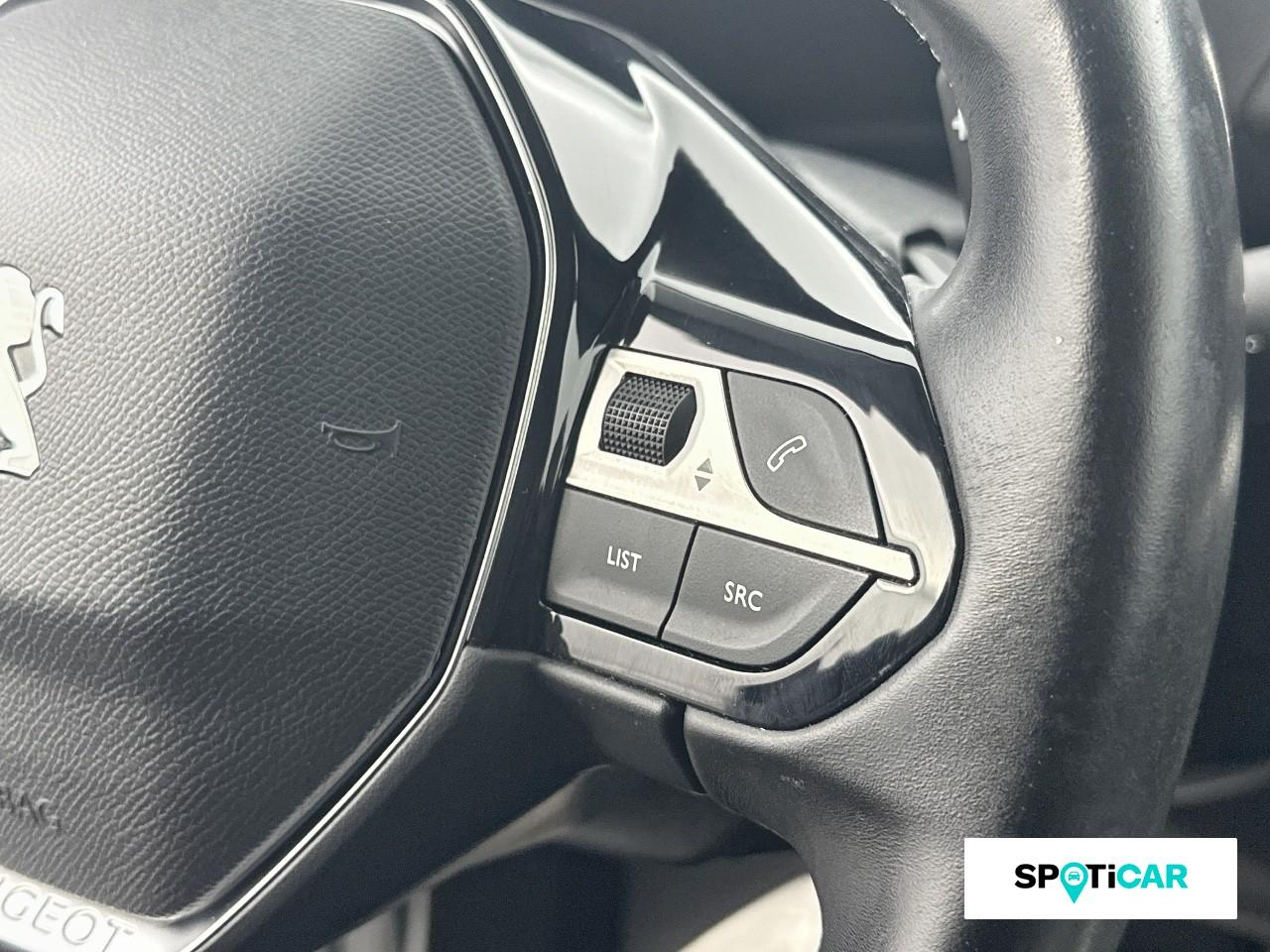 Peugeot 3008 hybrid 225ch roadtrip e-eat8 — photo 16