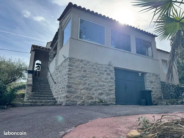 Maison individuelle rénovée - Vue panoramique - 122 m² - Lorgues
