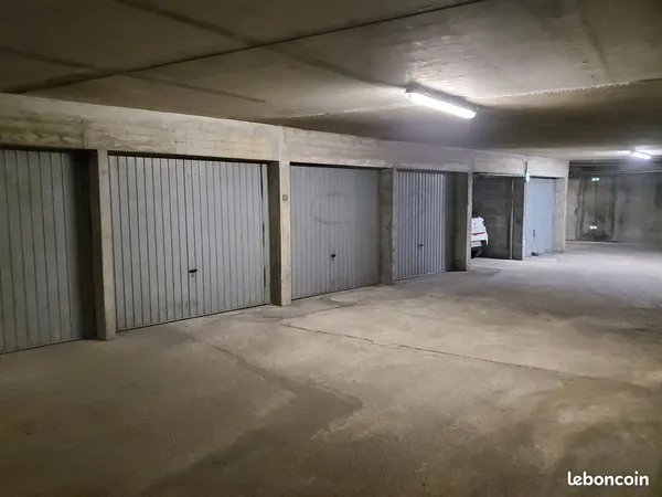 Box parking garage