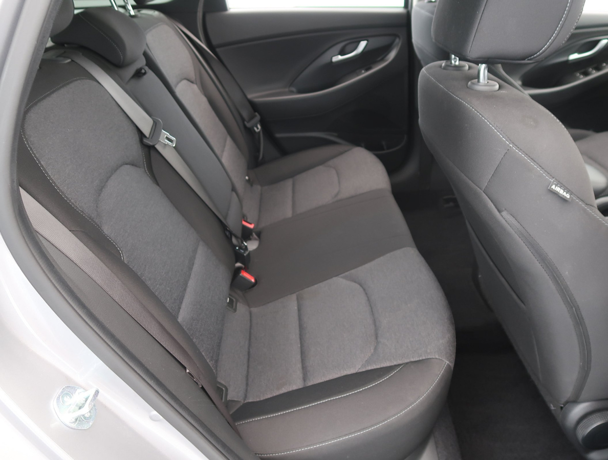 Hyundai i30 — photo 11