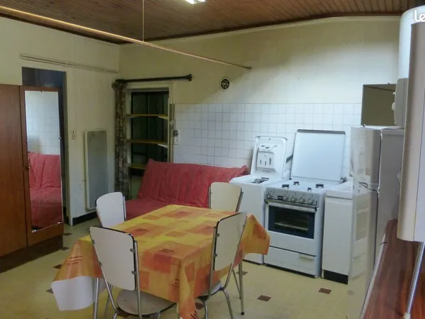 Studio meuble de 25m calme privas