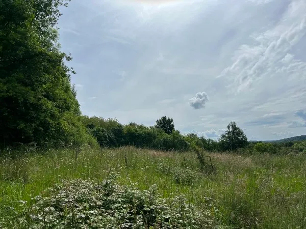 Terrain 3400 m²