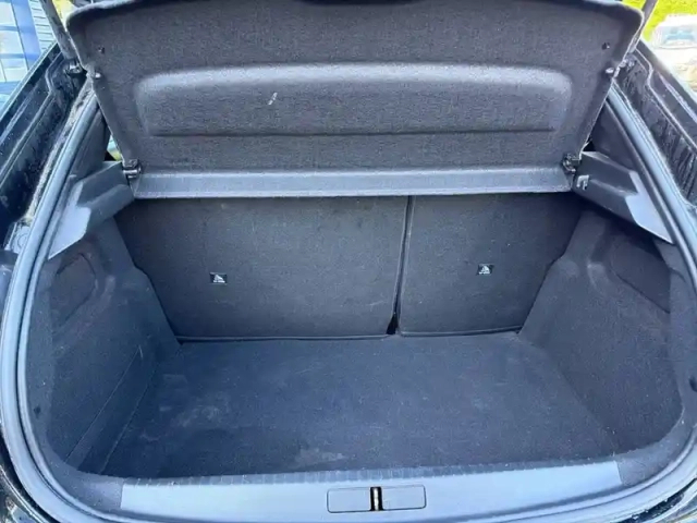 Peugeot 208 electrique 50 kwh 136ch — photo 6
