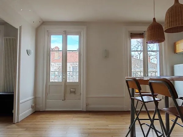 T2 avec balcon - 52 m² - Lyon 7- Avenue Jean Jaurès / Jean Macé