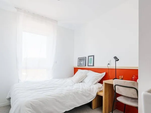 Studio 1 pièce 13 m²