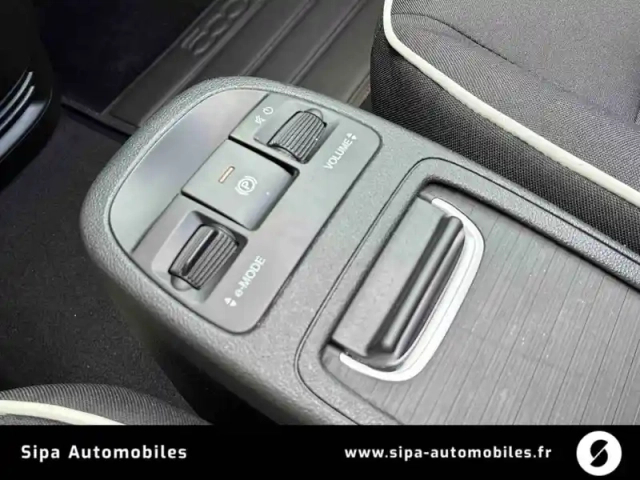 Fiat 500 c e 118 ch — photo 19