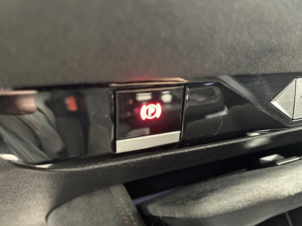 Ds Ds 4 puretech 130 eat8 performance line — photo 18