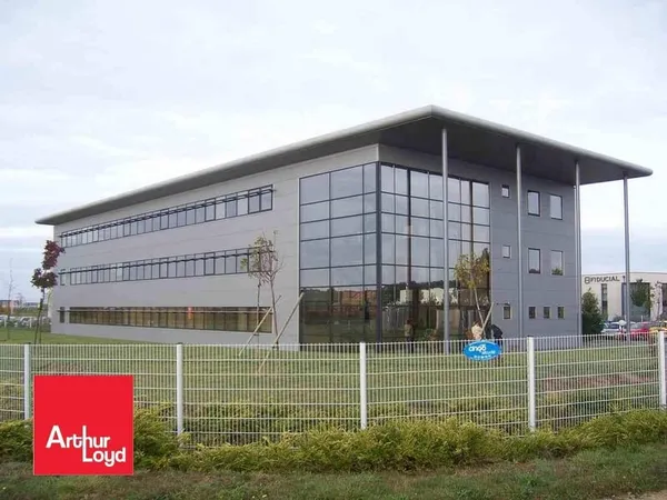 Bureaux 325 m²
