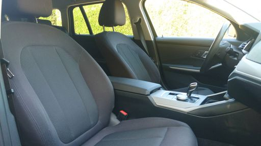BMW Serie 3 Touring 2.0 320d 190 - Lounge – 2020 – 160000 km – Diesel – Boîte Automatique — photo 27
