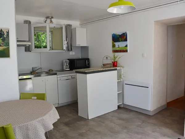Courniou 34220 dans hameau tranquille appartement 2 pièces 38 m2