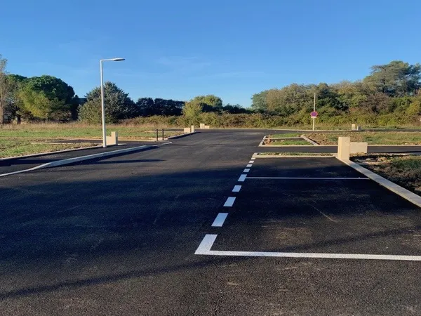 Terrain 711 m²
