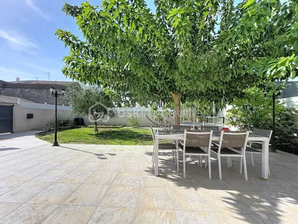 Maison 5 pièces 180 m²