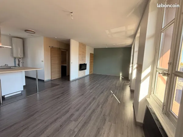 Appartement T3 93 m² - Dernier étage - Garage et Local fermé - Montrond-les-Bains