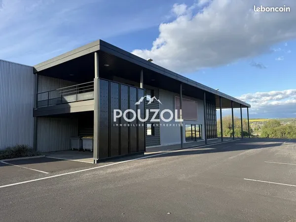 Local commercial 1000 m² PÉRIGNAT-LÈS-SARLIÈVE