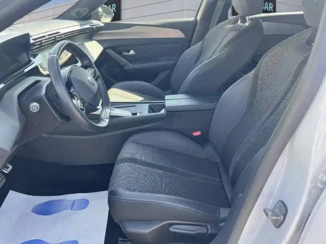 Peugeot 308 sw phev 225 e-eat8 — photo 10