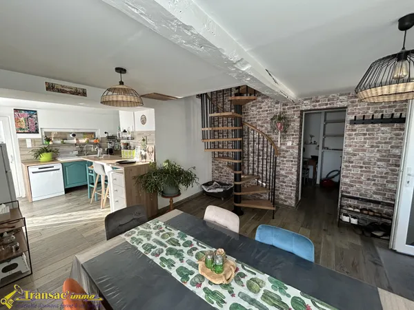 Maison 3 pièces 93m2 avec grange et terrain