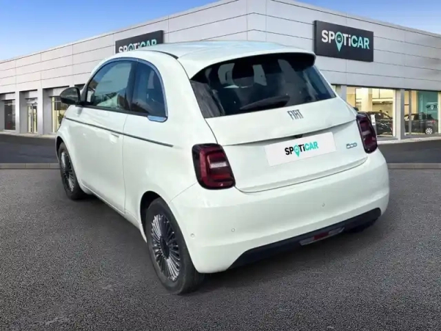 Fiat 500 e 118ch pack confort &amp; style my23 — photo 6